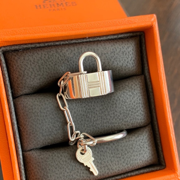 🔴SOLD🔴 Hermes Alpha Kelly Double Ring. Size 48, 50 - Picture 8 of 14